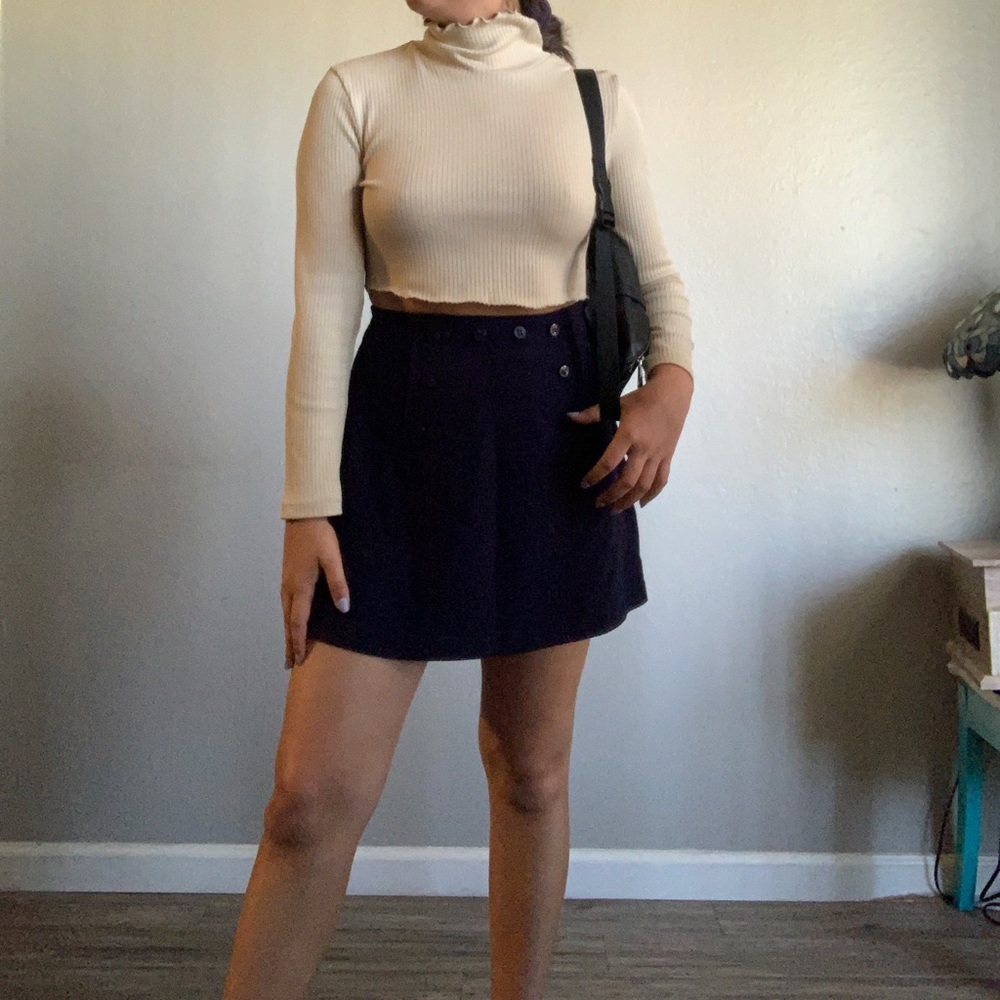 Navy flowy mini skirt !🌊